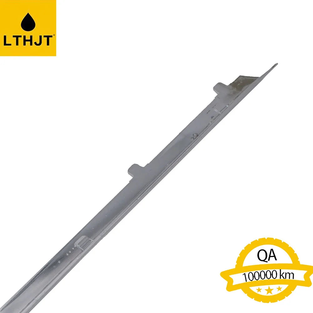 Wholesale OEM 2056900662 Car Accessories Auto Parts New Front Right Door Moulding Trim for Mercedes Benz W205