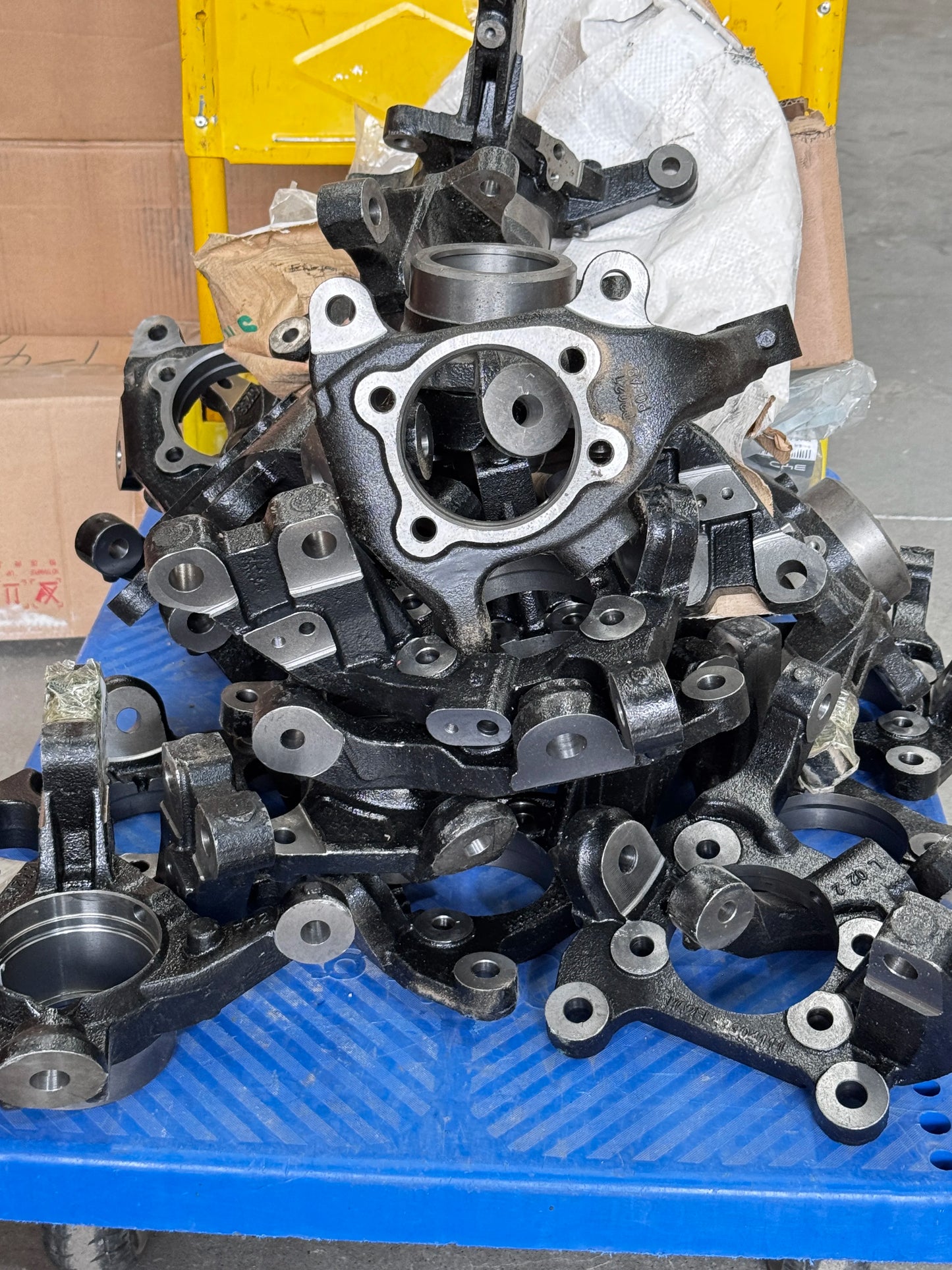 High Quality Car Automotive Other Auto Spare Parts for Toyota/ Byd/changan Car Parts Body Kit
