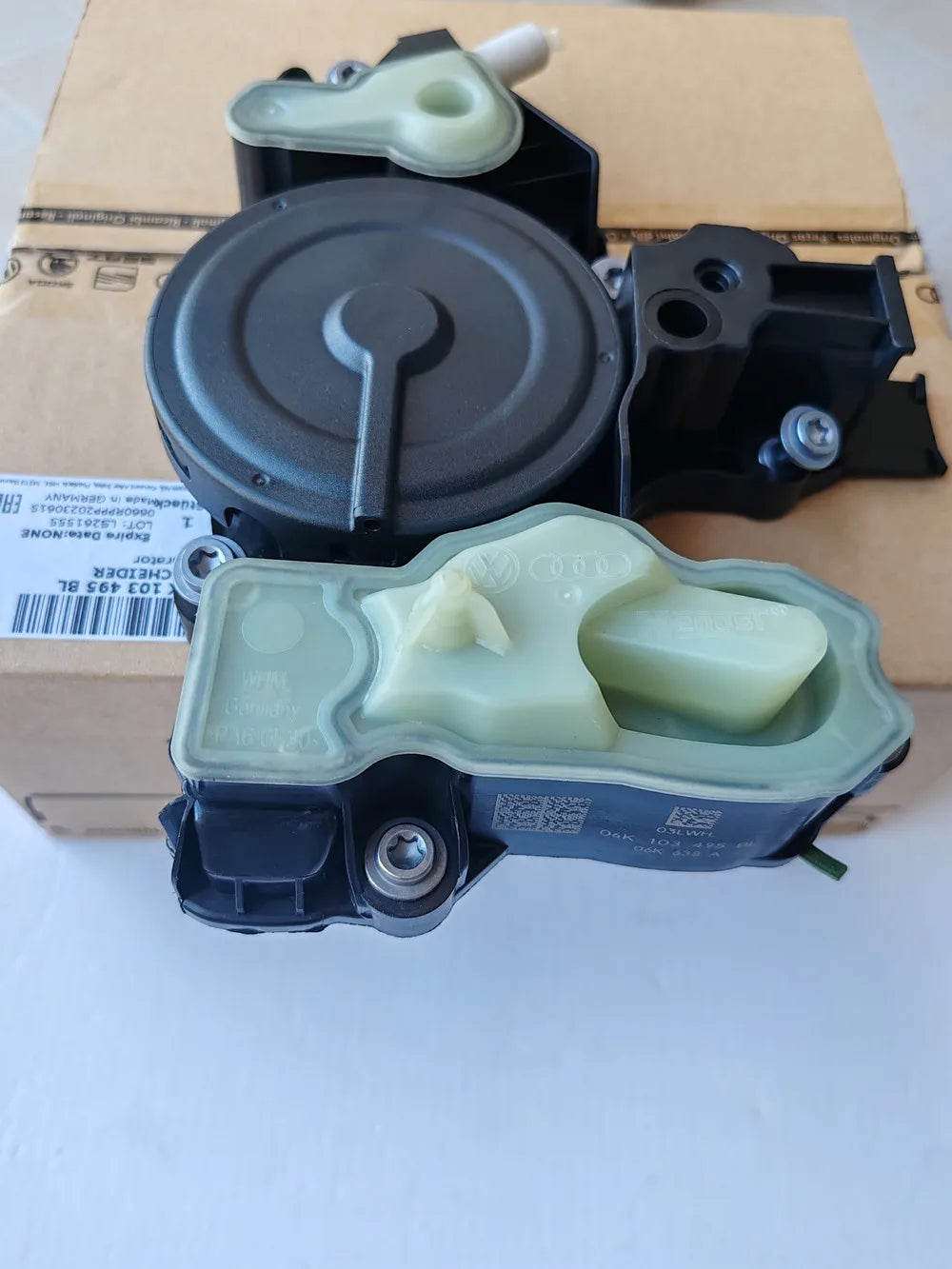 OEM Oil Separator PCV Valve 06K103495BL For Audi A3 A4 A5 A6 Q5 Q7 VW Porsche Macan PAC103495 06K103495J 06K103495T 06K103495R