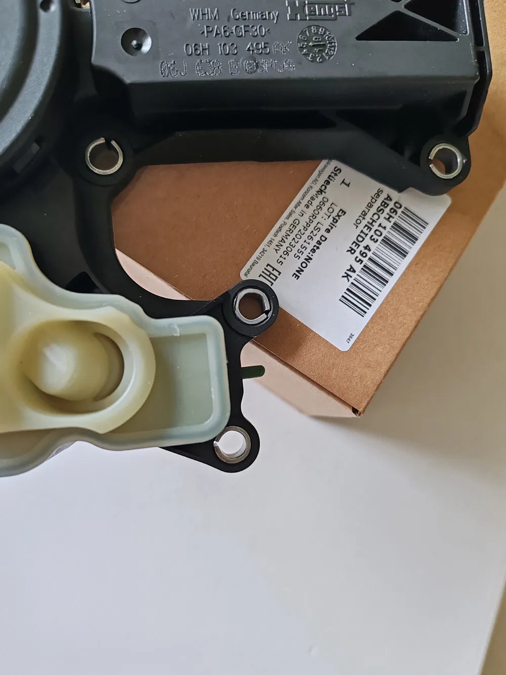 Genuine OEM Oil Separator PCV Valve Assembly 06H103495J 06H103495AE 06H103495AK For 2.0 TFSI Audi A4 A5 A6 A8 Q3 Q5 Quattro 2.0T