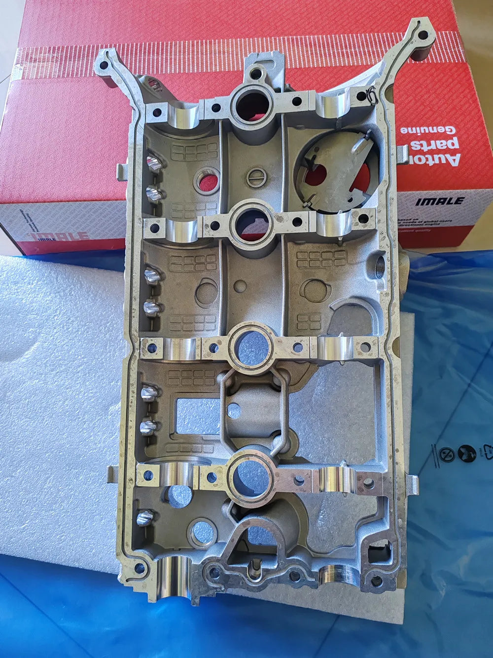 NEW Arrival 1.8T/2.0T Engine Valve Cover For 1.8 2.0 TSI VW Golf Passat DKTA AUDI A4 A5 Q3 Q5 2.0 TFSI CNCD CYMC after 2013