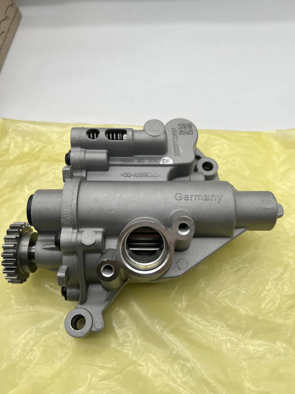 2 Years Warranty Germany Oil Pump 06H115105DF 06H115105AP For Audi A4 A5 Q3 Q5 VW CC Jetta Beetle 1.8 2.0TFSI CCZA CCZB CDAA