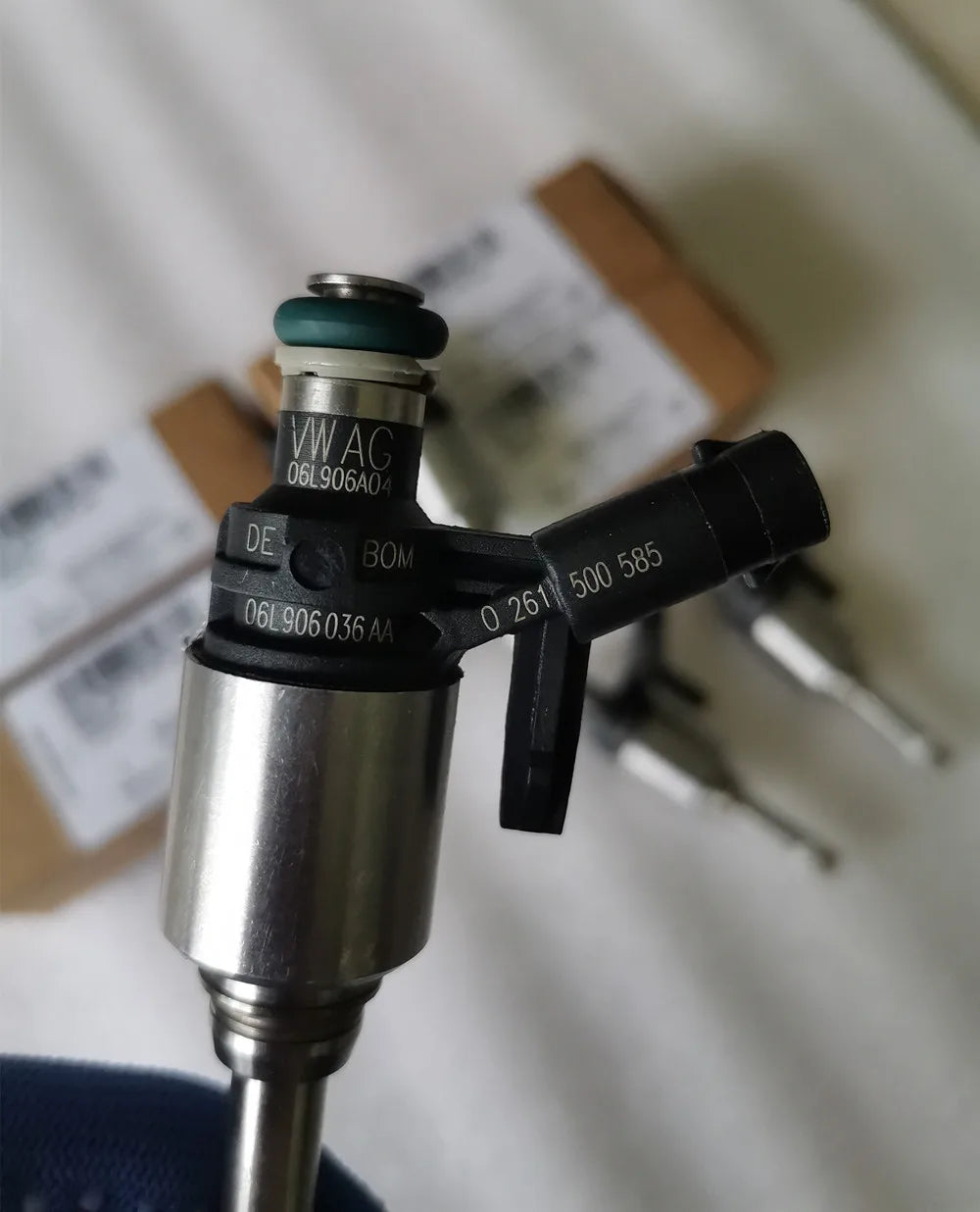 4 Pieces Genuine OEM 06L906036AA Fuel Injectors for Audi TT A1 A3 A4 A5 A6 A7 A8 Q3 Q5 Q7 2.0 TFSI vw MK7 06L906036K 0261500585