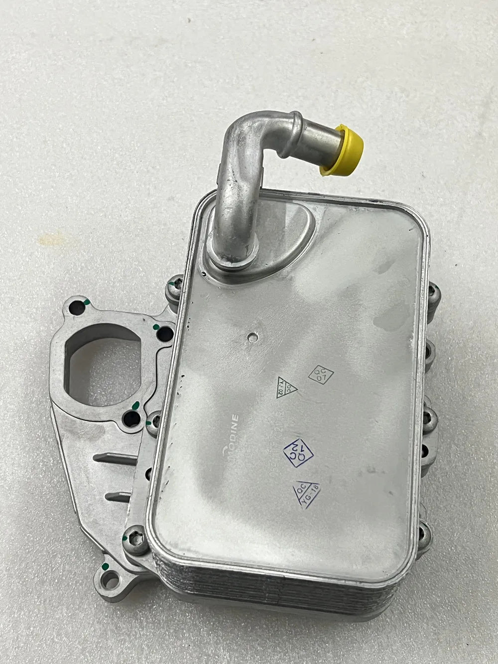 BRAND NEW Genuine OEM Engine Oil Cooler Assy 059117015P 059117021R For Audi A6 A7 A8 Q5 Q7 VW Touareg 3.0L TDI V6 DIESEL