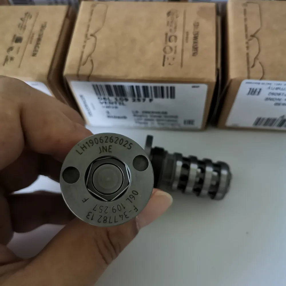 NEW German Parts EA888 Gen3 21mm Camshaft Adjuster Valve Fit For VW Atlas Beetle Golf Passat AUDI A3 A4 A5 A6 Q5 06L109257F