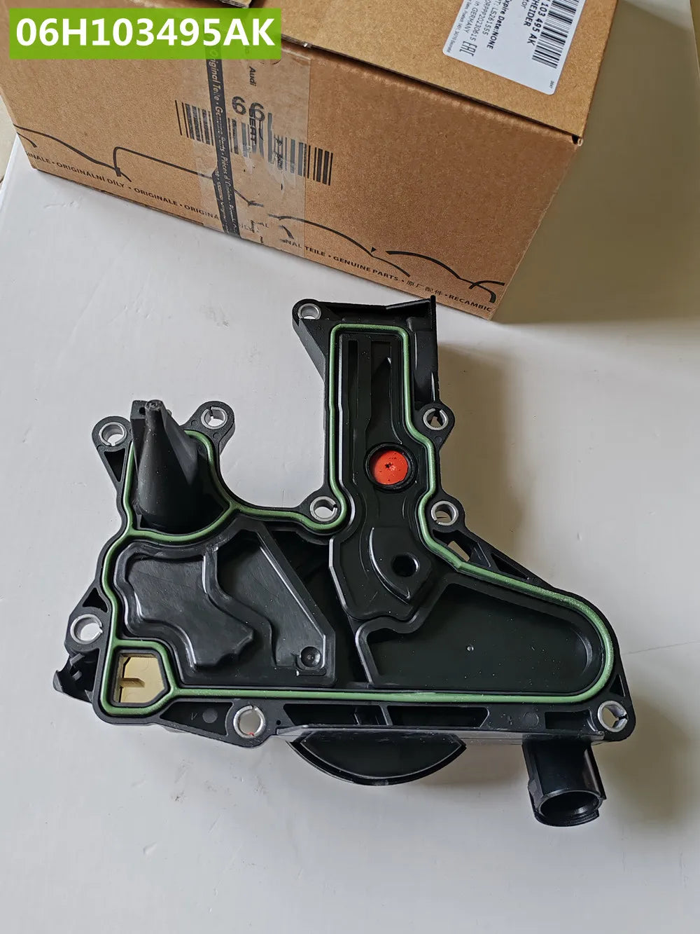 Genuine OEM Oil Separator PCV Valve Assembly 06H103495J 06H103495AE 06H103495AK For 2.0 TFSI Audi A4 A5 A6 A8 Q3 Q5 Quattro 2.0T