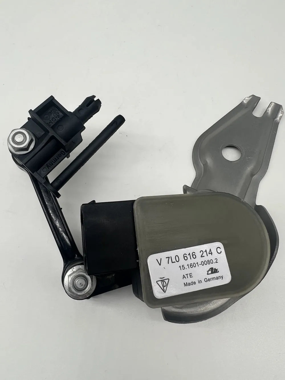 GENUINE 7L0616214C FRONT RIGHT SUSPENSION HEIGHT LEVEL SENSOR FOR Audi A8 Q7 Touareg Phaeton For PORSCHE CAYENNE 9PA 2002-10