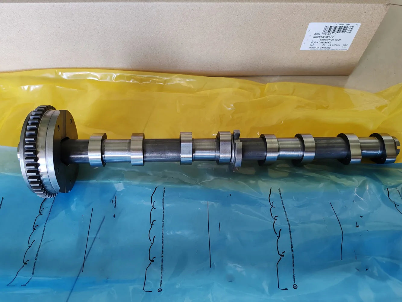 Brand NEW Genuine OEM Intake Camshaft Timing Gear Assembly 06H109021J / 06H109021K For Vw Jetta Gli Audi A5 A4 Skoda 2.0 T 1.8t