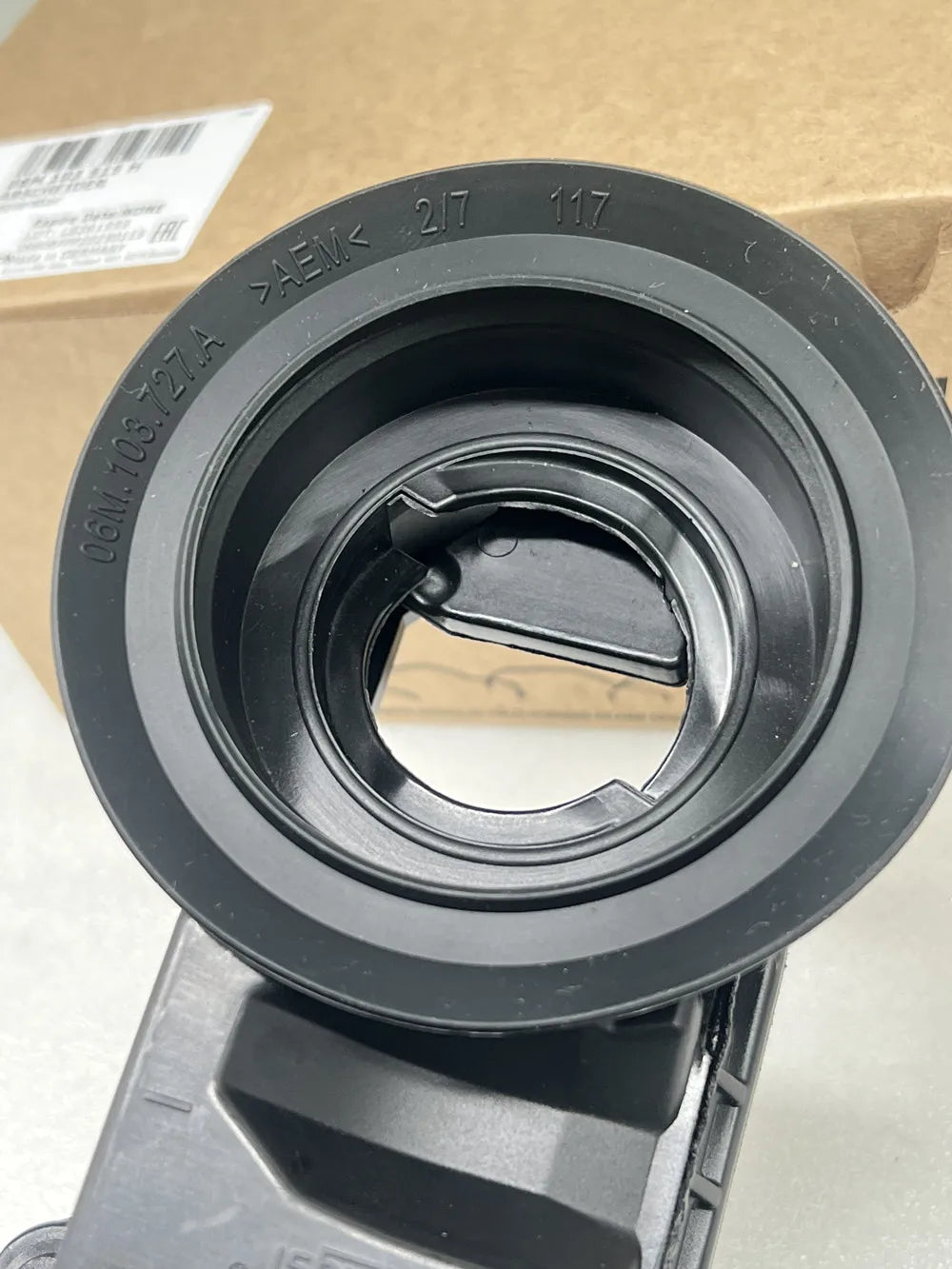 Genuine 06M103A01 / 06M103495P / 06M103517B / 06M103515H / 06M103515F OEM Oil separator diaphragm for Audi & VW 3.0 TFSI