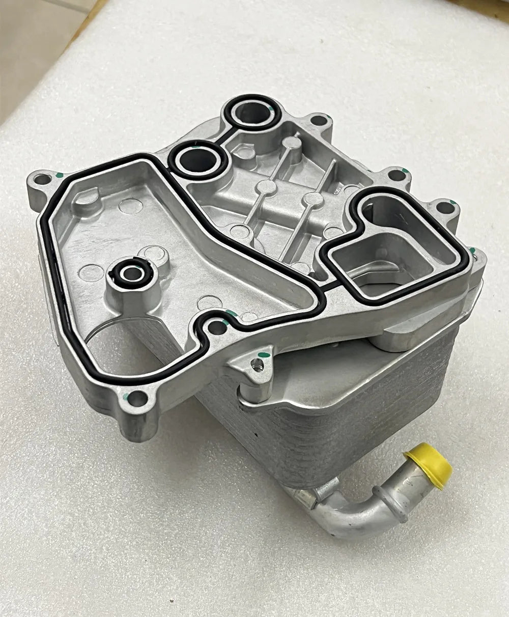 BRAND NEW Genuine OEM Engine Oil Cooler Assy 059117015P 059117021R For Audi A6 A7 A8 Q5 Q7 VW Touareg 3.0L TDI V6 DIESEL