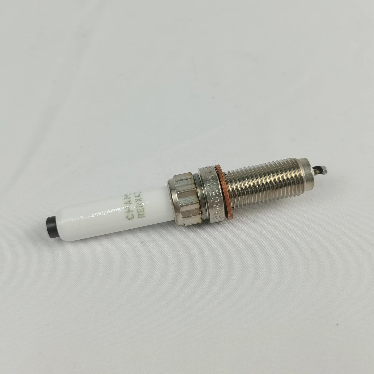 High Quality Spark Plugs 12120040551 Model for BMW B38 B48 N46 N55 N20 Iridium & Platinum Material Engine Ignition