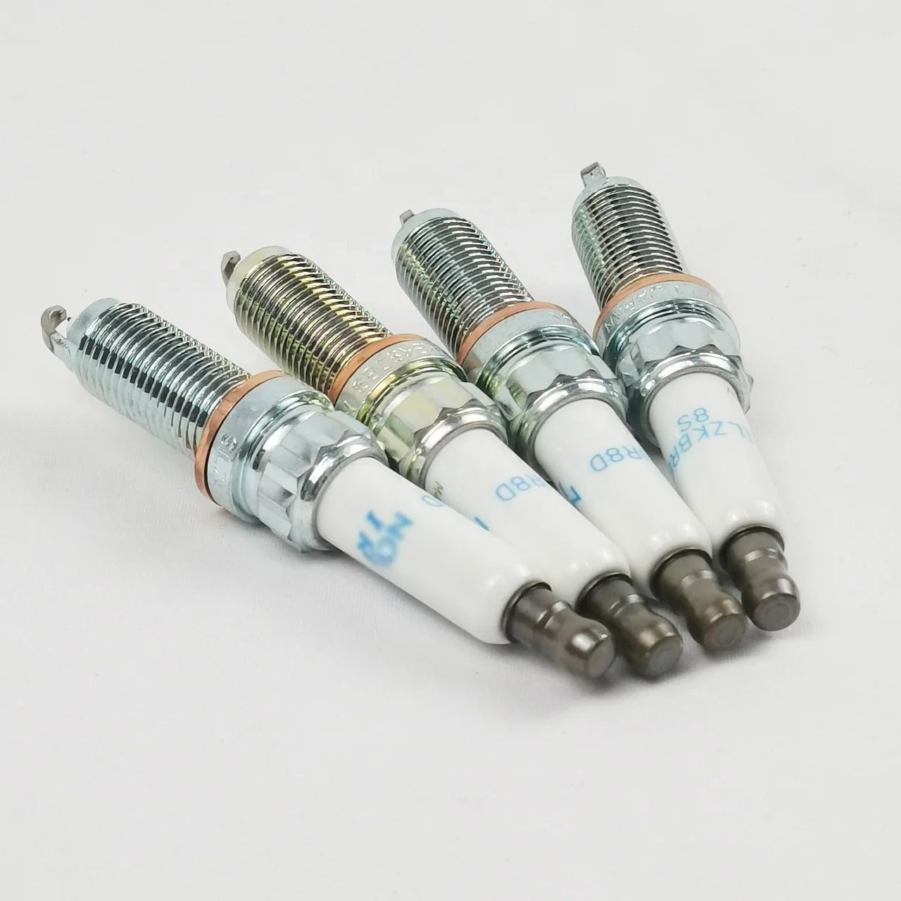Genuine New 12120037663 Engine Spark Plugs for BMW N52 X1 X3 X5 X6 Z4 125i 320Li 328iX Harbor