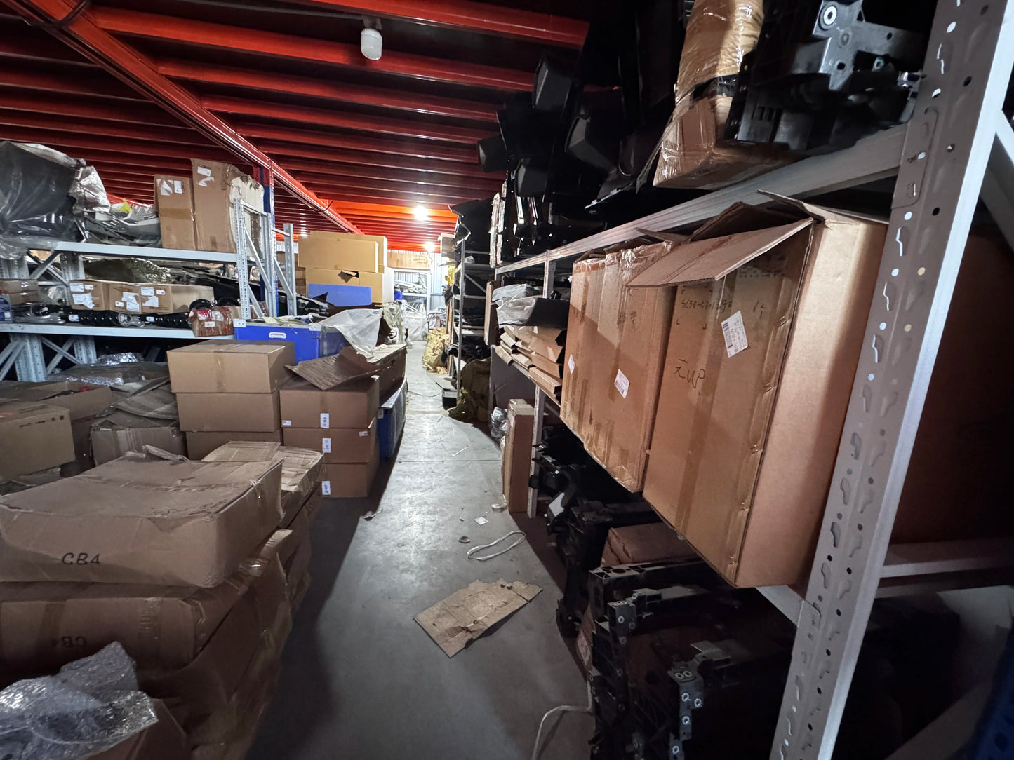 High Quality Auto Spare Parts Wheel Lamps  Brake Pads Shock Absorber for BYD Formula Fang Cheng Bao Leopard 5