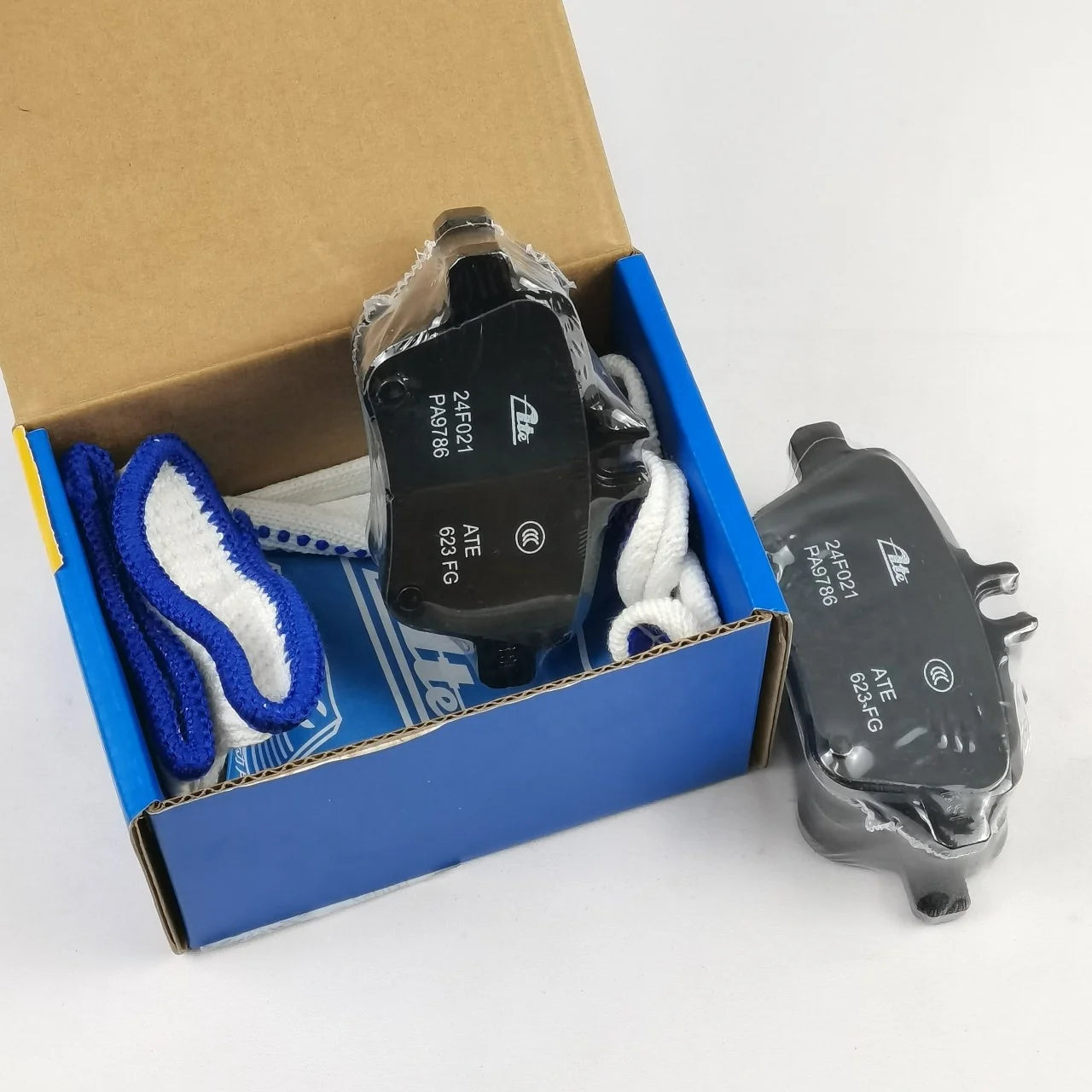 High Quality Brake Pads Set for Mercedes Benz W172 W246 117 156 OEM 0004200605 for ATE Rear Brake Pad