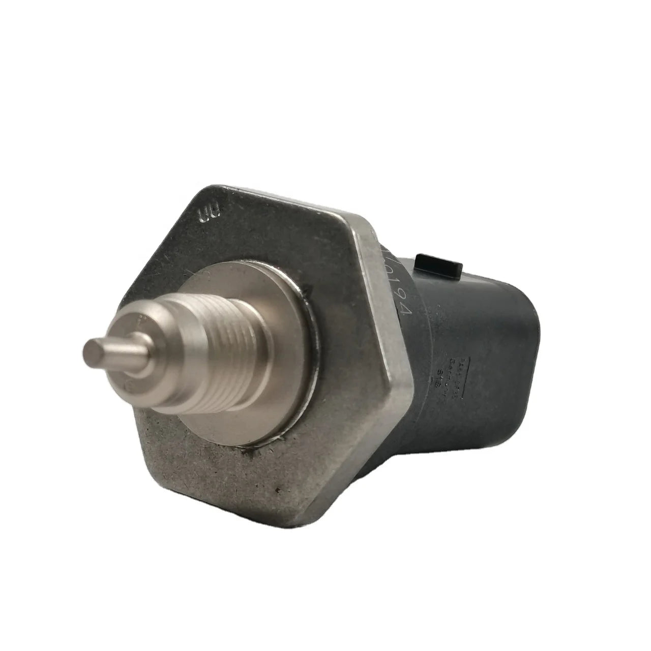 Good Price 2569050200 Auto Electrical System Fuel Pressure Sensor For Mercedes Benz X117 X218 W212 W253 For BOSCH M256
