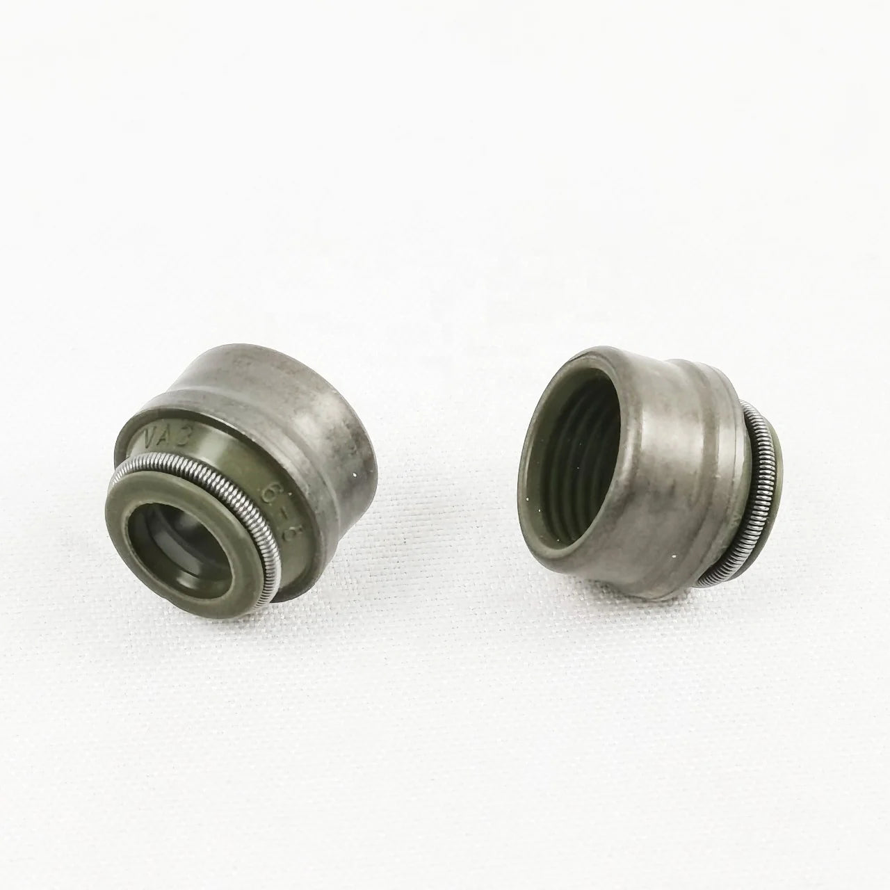 Brand New Engine Valve Oil Seal for Mercedes Benz Auto Parts Valve Stem Seal Kit 0000534658