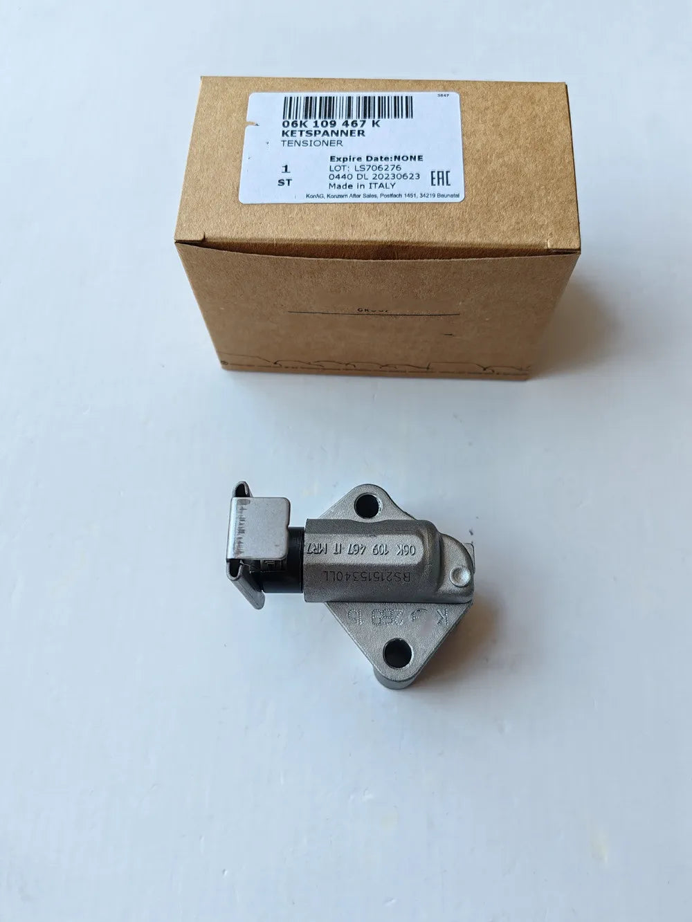 Genuine 06K109467 Timing Chain Tensioner OEM For Audi A3 A4 Q5 TT VW GTI Tiguan CC 1.8t 2.0t 06H109467N, 06H109467T, 06K109467Q