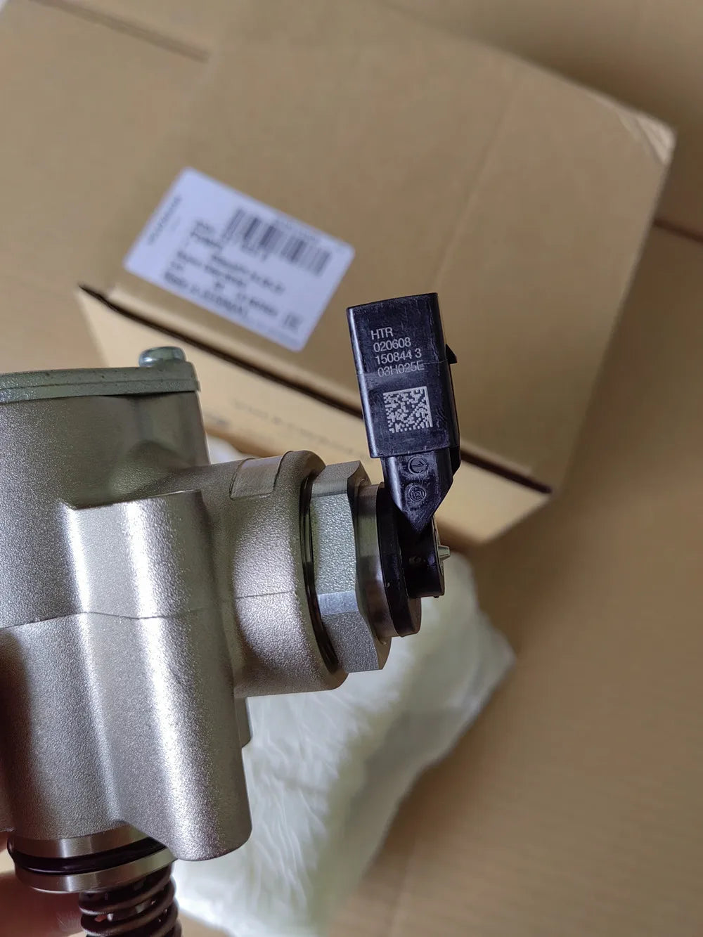 Made In Germany OEM 03H 127 025 E / 03H127025E Direct Injection High Pressure Fuel Pump for vw CC Passat audi Q7 3.6L V6 3.6