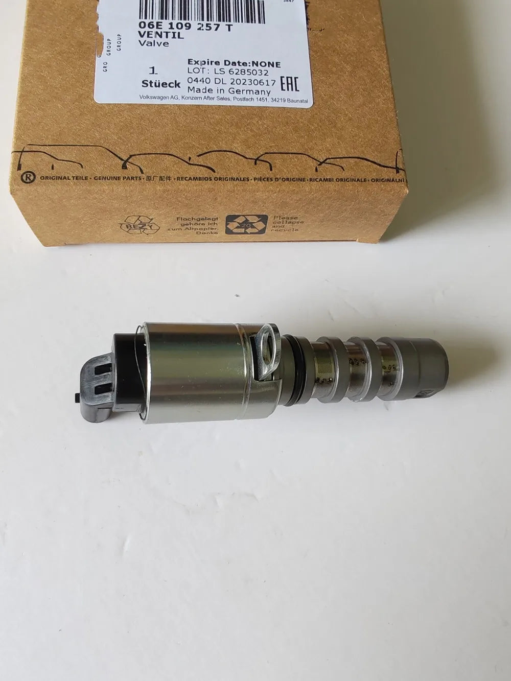 Genuine NEW OEM 06E109257T Variable Valve Timing (VVT) Solenoid For Audi A7 A8 Q5 Q7 RS3 RS7