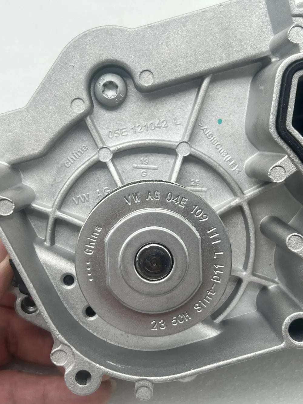 Genuine OEM Water Pump Cooling Coolant For Audi A1 A3 VW Golf Polo Jetta Seat Skoda 1.5 TSI EA211 05E121111AB 05E121042F