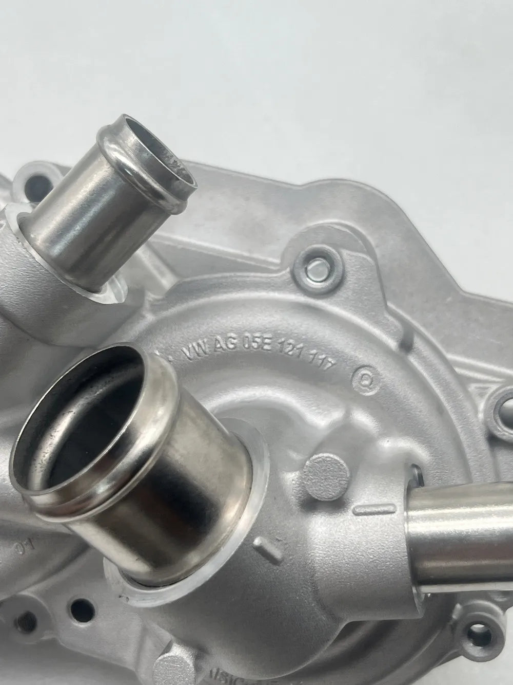 Genuine OEM Water Pump Cooling Coolant For Audi A1 A3 VW Golf Polo Jetta Seat Skoda 1.5 TSI EA211 05E121111AB 05E121042F