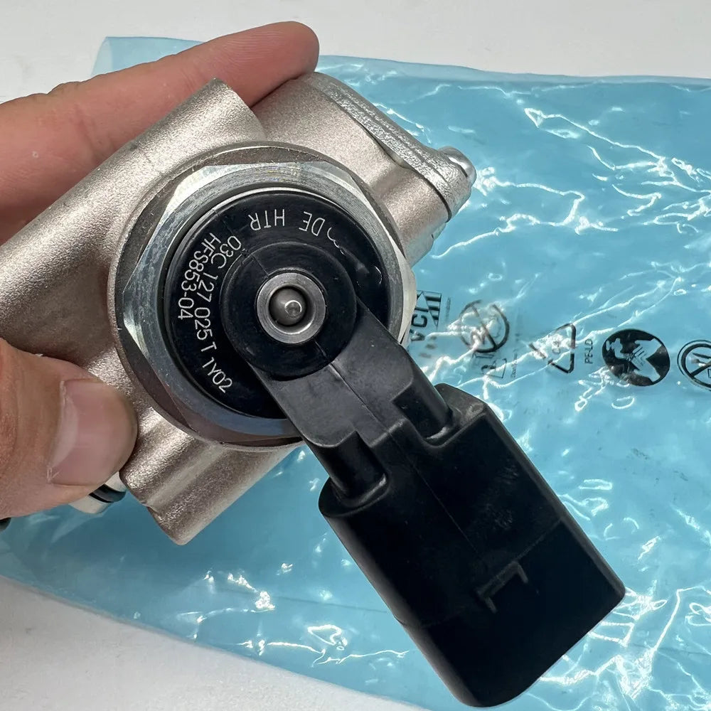 Made In Germany Genuine OEM High Pressure Fuel Pump 03C127025T For Volkswagen Golf Plus Jetta Touran Tiguan 1.4 TSI Mechanical
