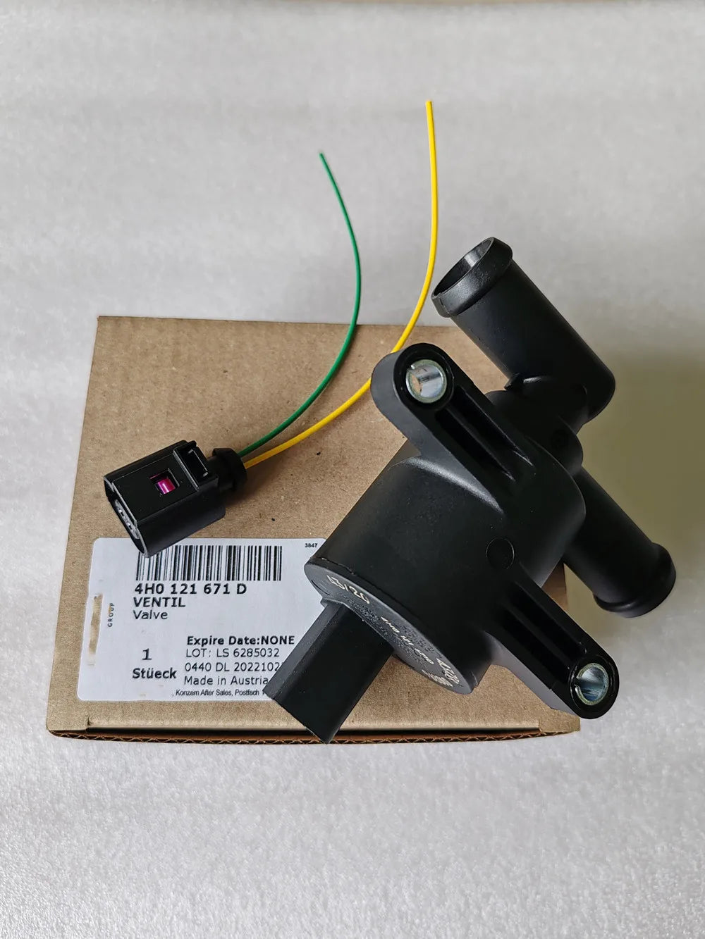 Genuine OEM Coolant Control Valve 4H0121671D,4H0121671B,4H0121671G for Audi Volkswagen Skoda Seat Heater Control Solenoid Valve