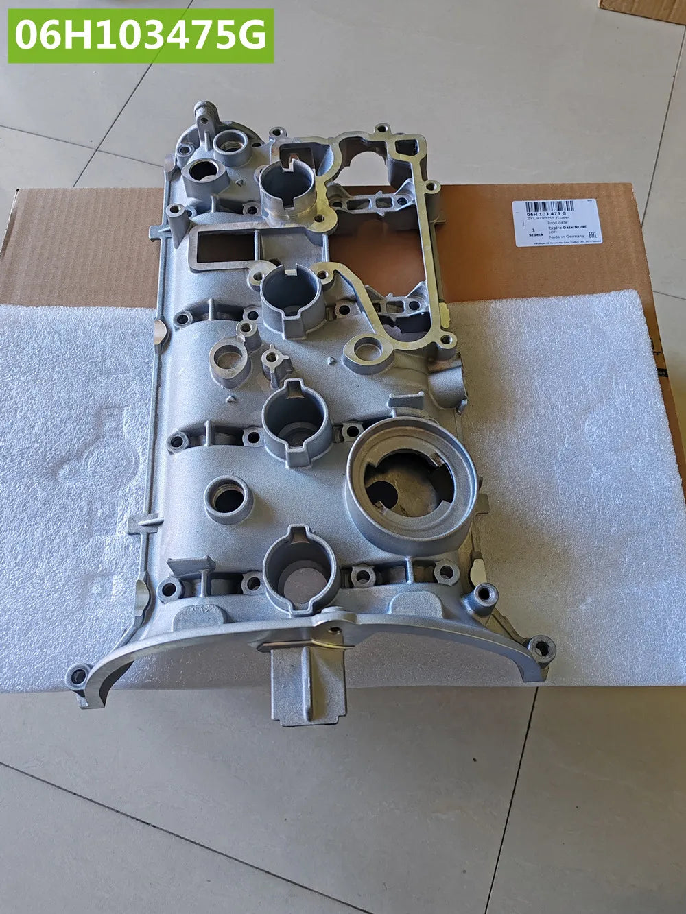 06H103475G, 06J103475F, 06H103064AB, 06H103063F, 06H103063P, 06H103063K Genuine Cylinder Head Valve Cover For Audi VW 1.8T 2.0T