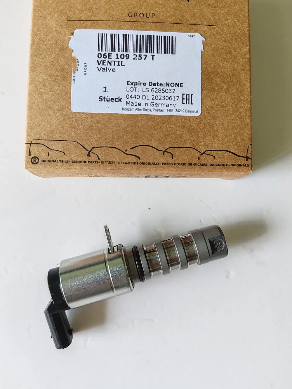 Genuine NEW OEM 06E109257T Variable Valve Timing (VVT) Solenoid For Audi A7 A8 Q5 Q7 RS3 RS7
