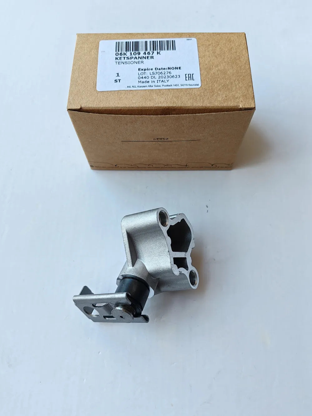 Genuine 06K109467 Timing Chain Tensioner OEM For Audi A3 A4 Q5 TT VW GTI Tiguan CC 1.8t 2.0t 06H109467N, 06H109467T, 06K109467Q