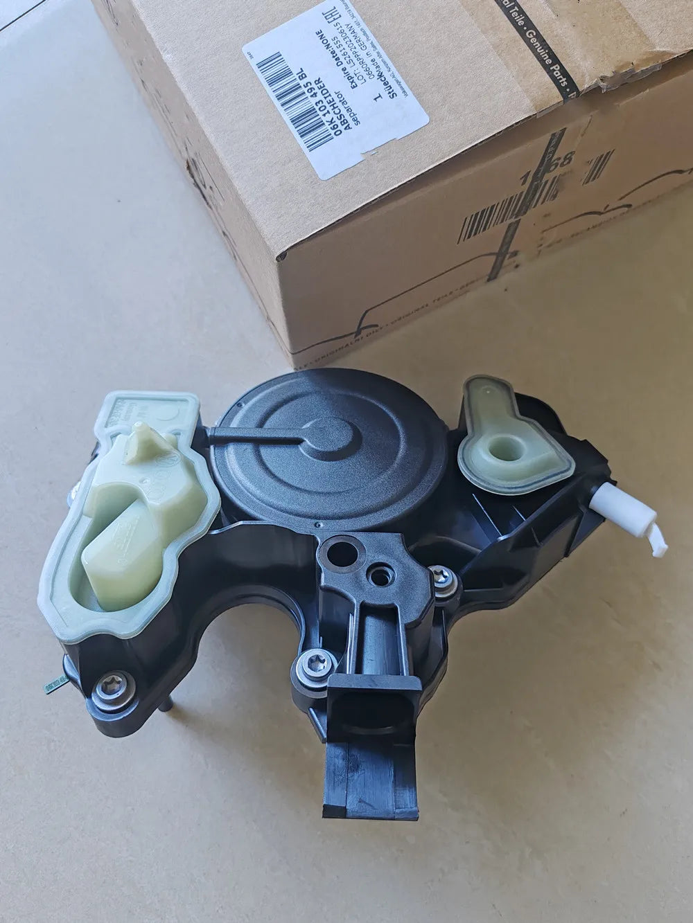 Genuine 06K103495AF 06K103495AS 06K103495BL OEM Oil Separator PVC Valve for Audi VW 1.8T 2.0T 06K103495C 06K103495J 06K103495R