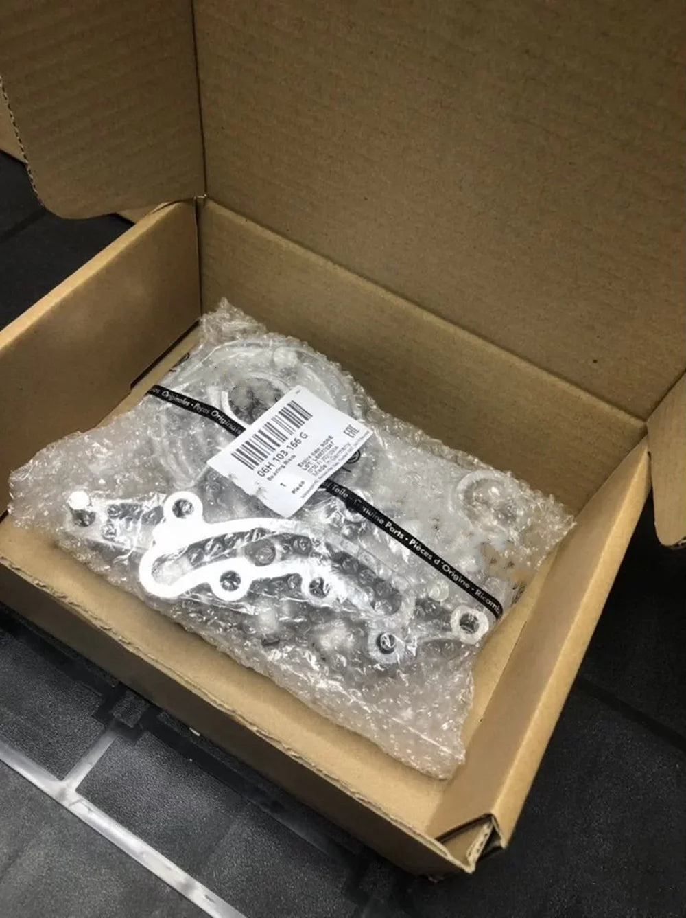 06J103166A,06H103166F,06H103166G,06H103166K OEM Camshaft Bridge Bracket Cam Bearing Mount Fit for VW CC Golf Audi A4 1.8T 2.0T