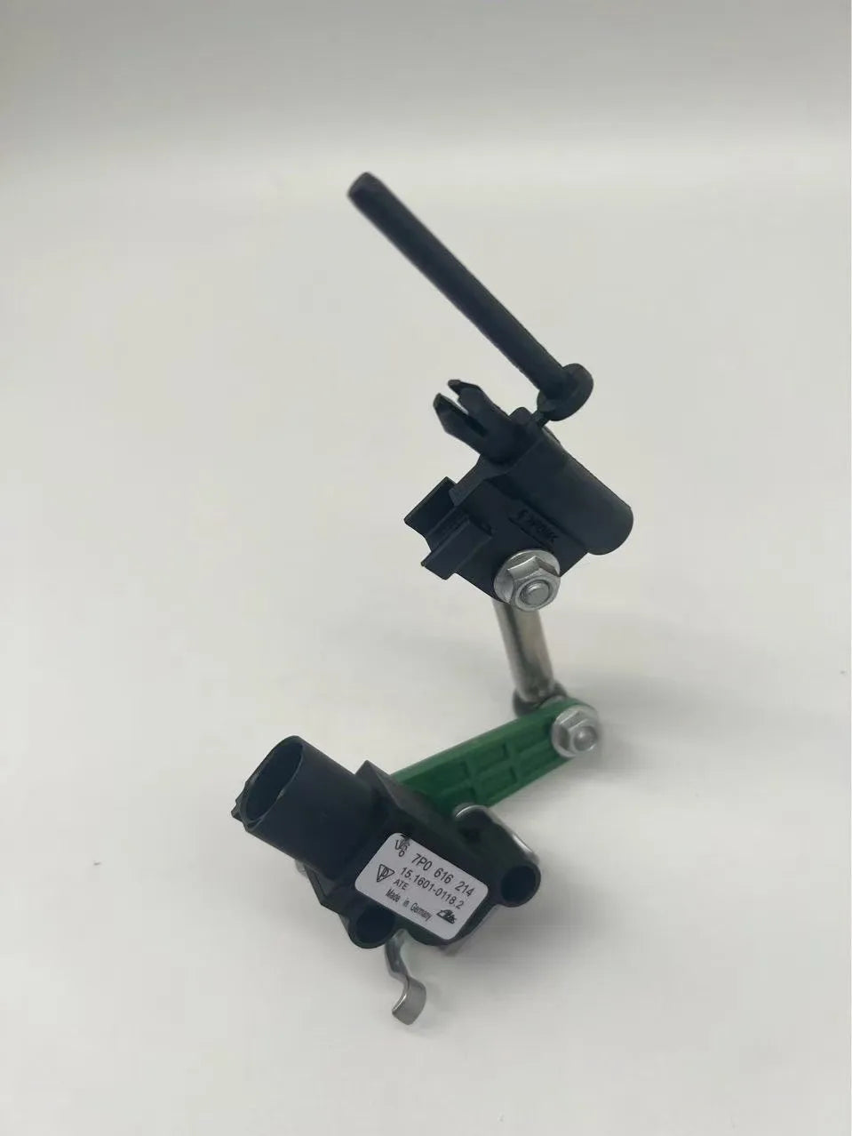 Genuine NEW OEM 7P0 616 214 / 7P0616214 Front Axle Right Headlight Level Sensor 4 Pins For VW Touareg (7P5,7P6) V6/V8 2010-2018