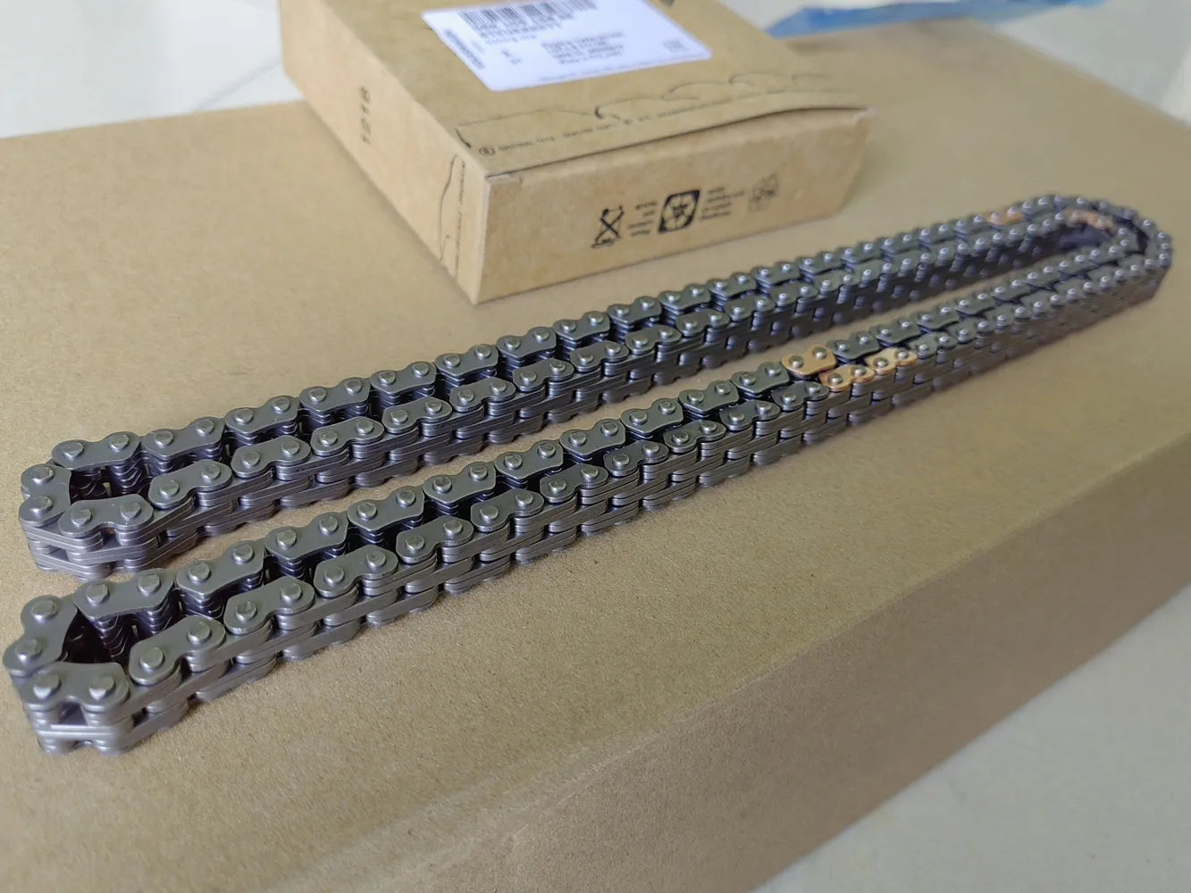 Universal OEM Upgraded Timing Chain 06K109158BR / 06K109158BE for VW GLi GTi CC 1.8TSI, 2.0TSI AUDI Q5 A4 TT 2.0TFSI