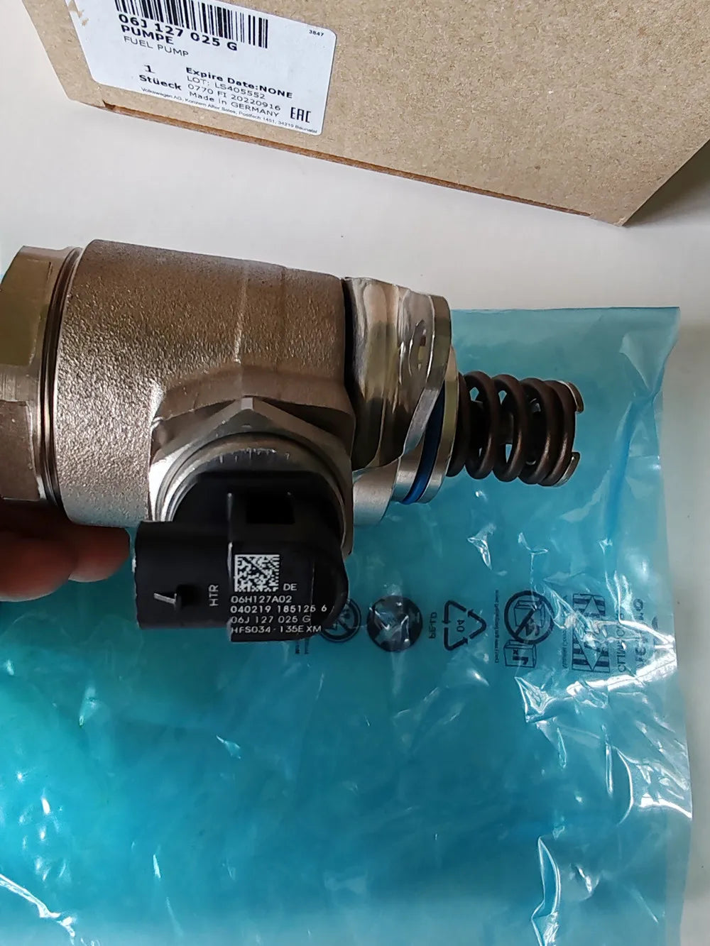 MADE IN GERMANY 06J127025G OEM High Pressure Fuel Pump 06J127025 C / D For VW GTI AUDI A4 A5 Q5 2.0 TFSI CCZ CAE CDN CPM CFK CHJ